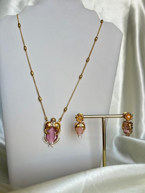 ddb018aa-ad2a-43a6-98c7-341b2c885115 ddb018aa-ad2a-43a6-98c7-341b2c885115